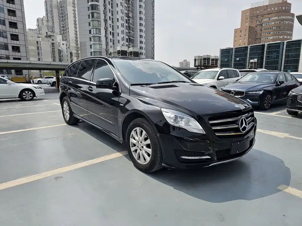 Mercedes-Benz R-Class 2017 — фото 3