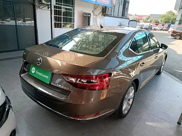 Skoda Superb 2016