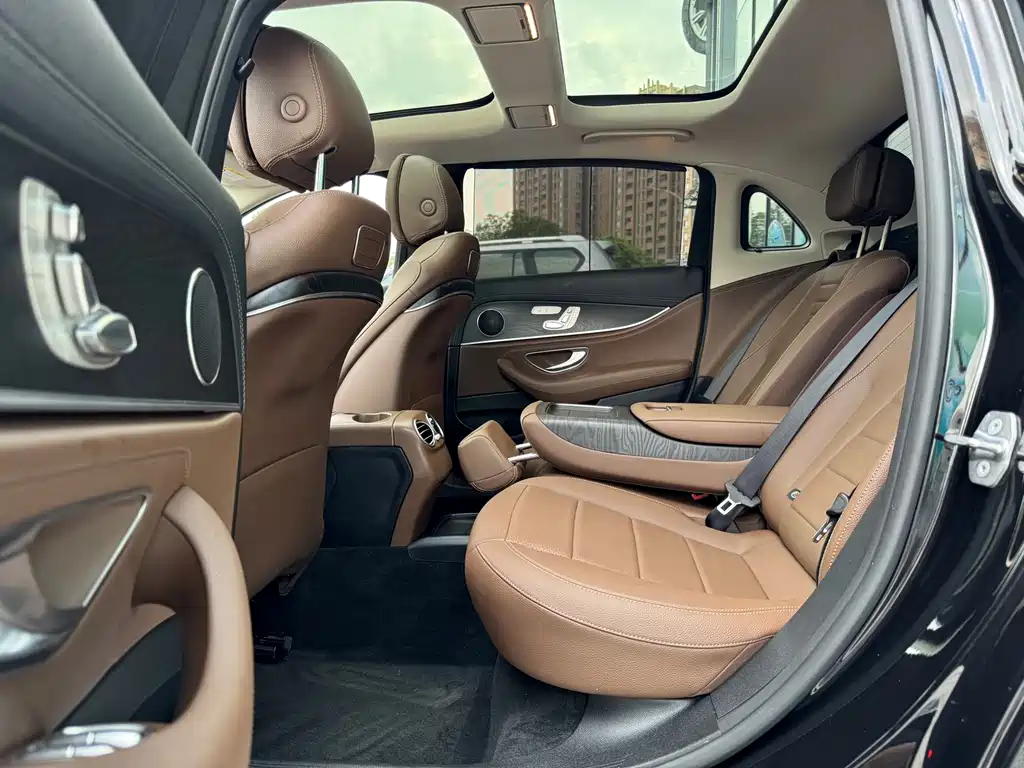 Mercedes-Benz E-Class 2018