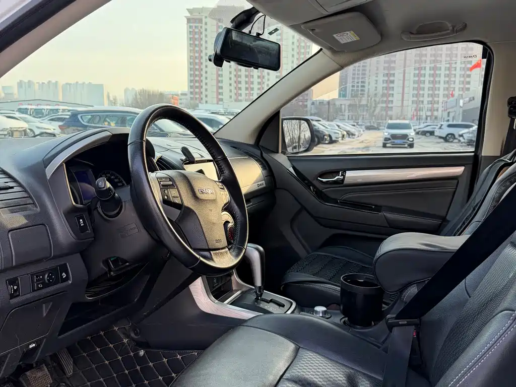 Isuzu D-MAX 2019 — фото 4