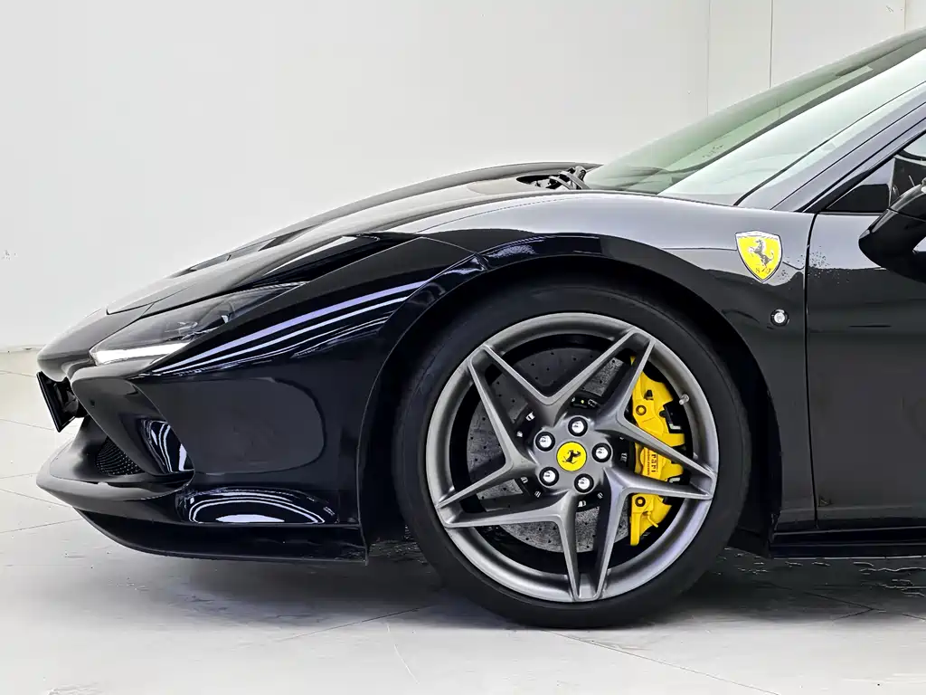 Ferrari F8 2022 — фото 5