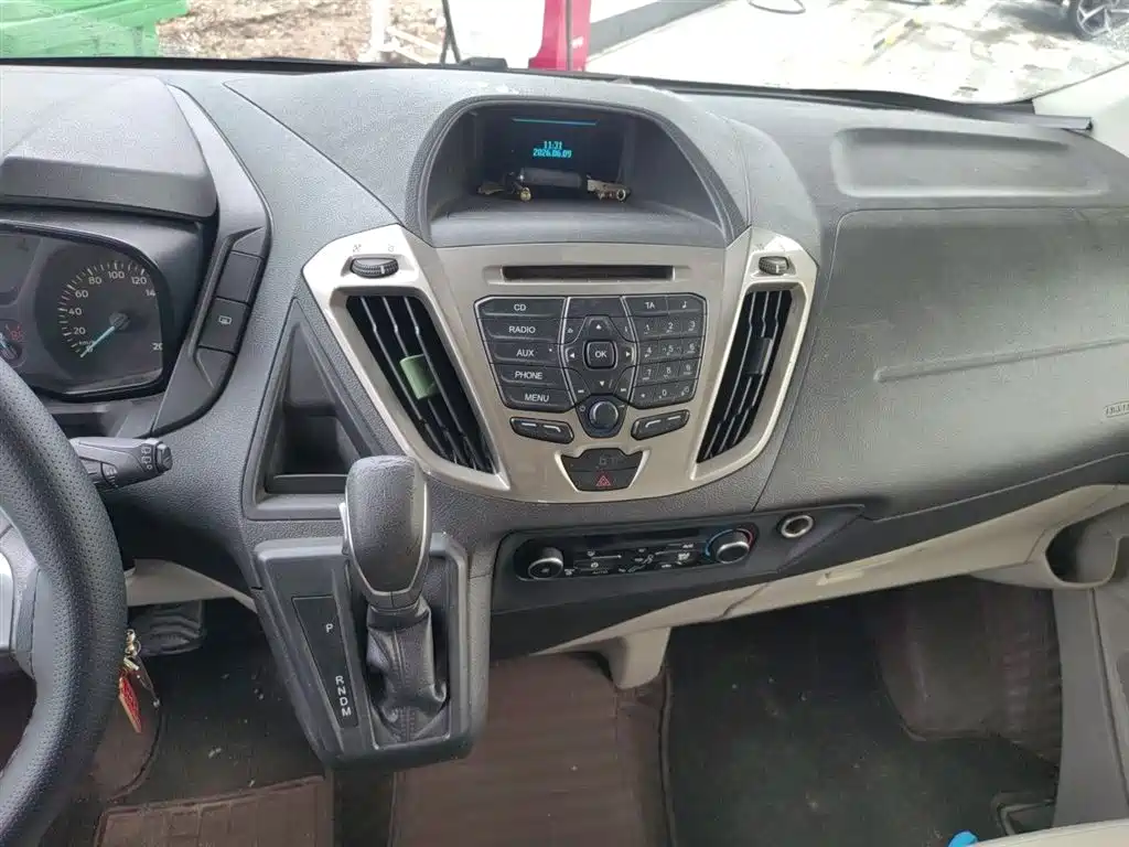 Ford Tourneo 2017 — фото 9