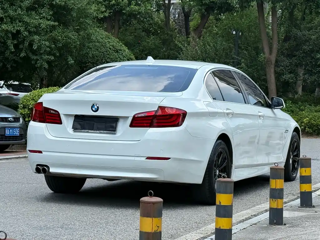 BMW 5 Series 2012