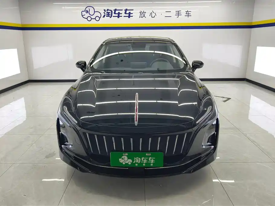 Hongqi E-QM5 2024 — фото 2