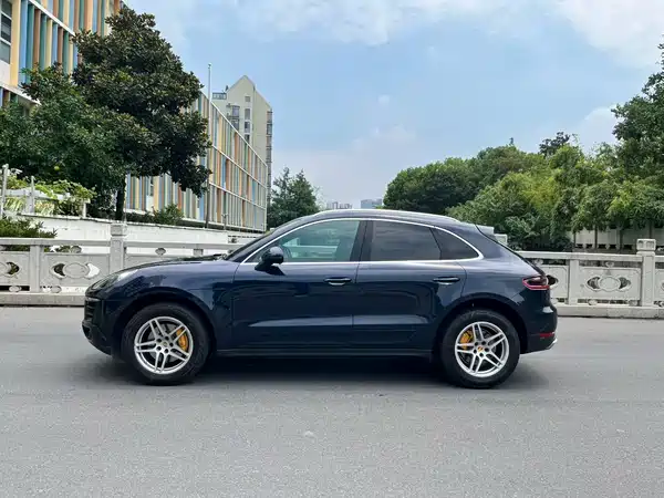 Porsche Macan 2016
