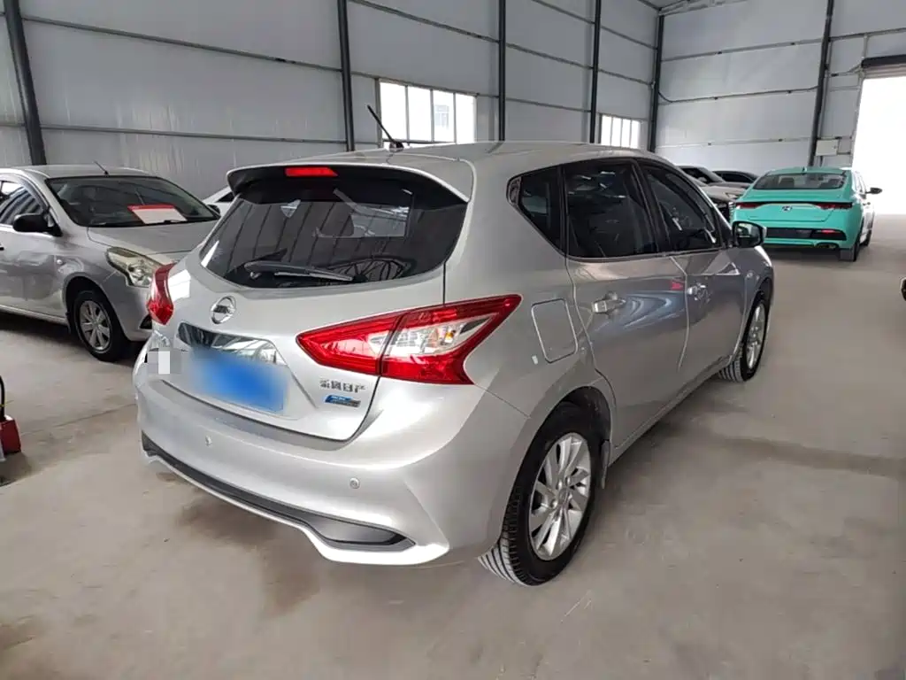 Nissan Tiida 2017 — фото 7