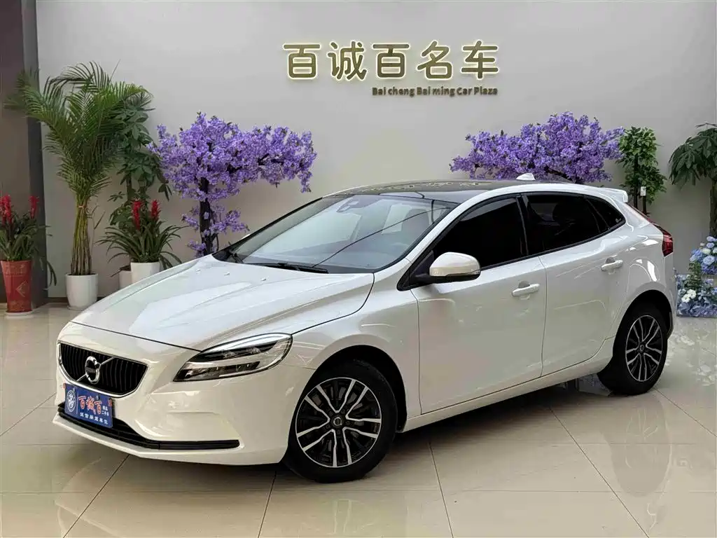 Volvo V40 2016 — фото 1