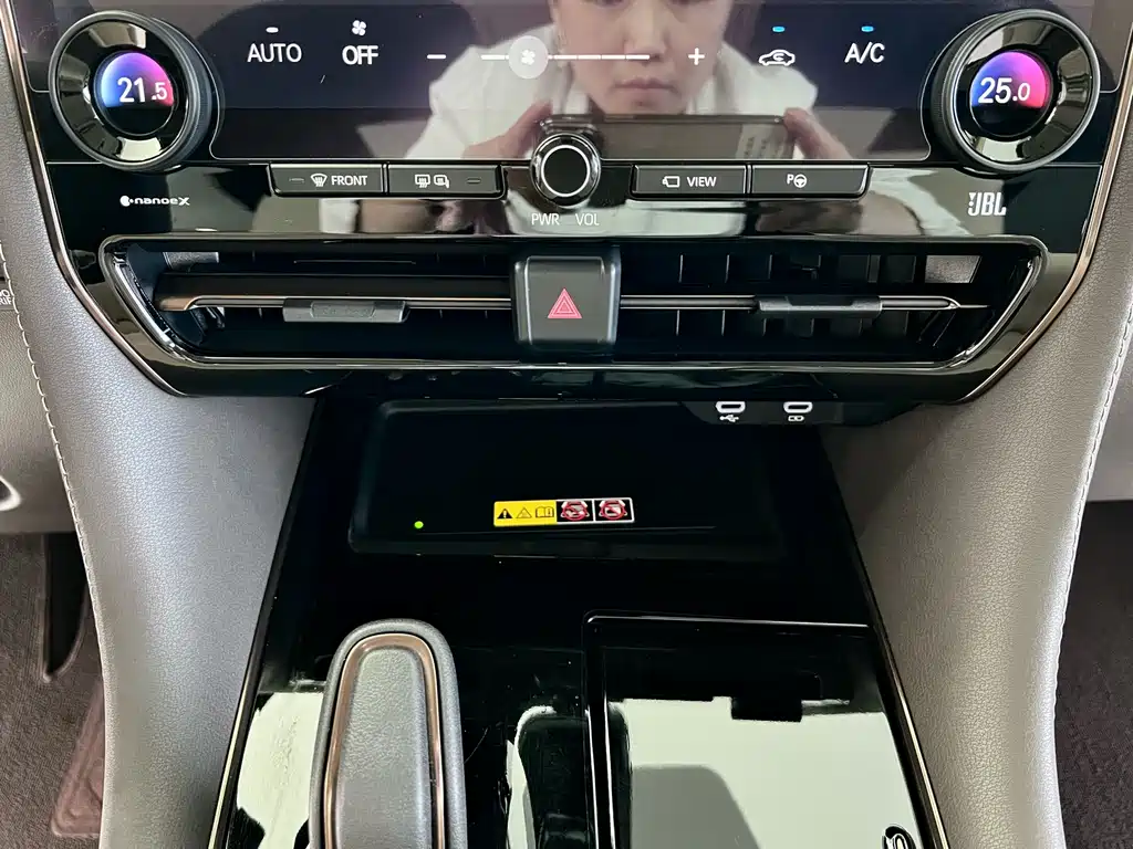 Toyota Alphard 2025 — фото 20