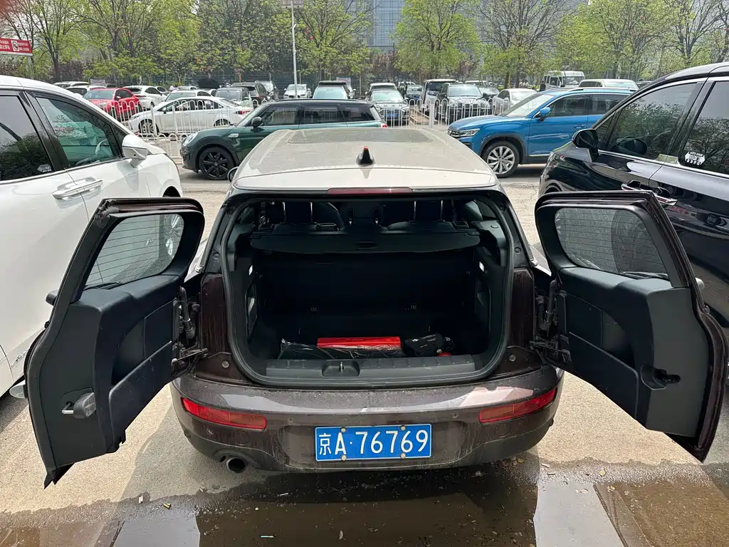 MINI Clubman 2016 — фото 16