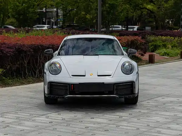 Porsche 911 2023