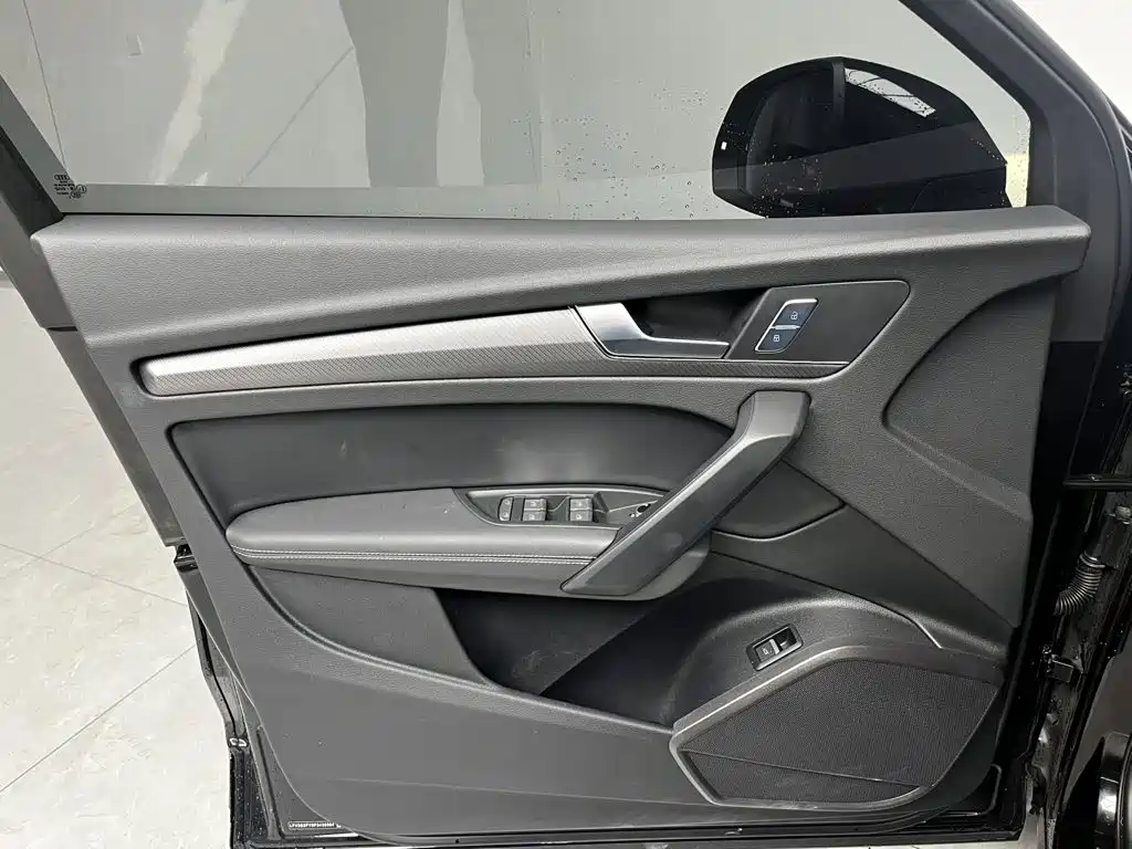 Audi Q5L 2026 — фото 7