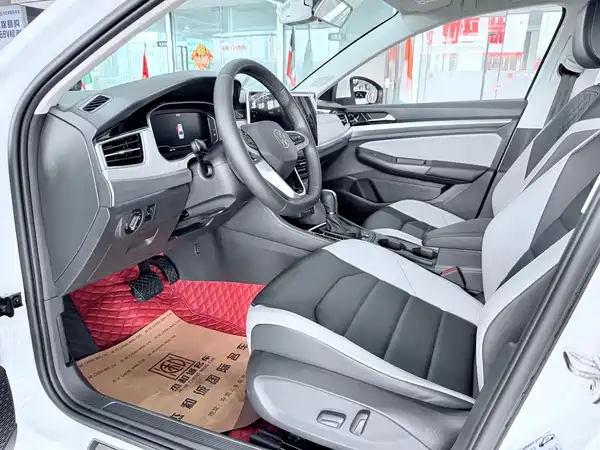 Volkswagen Bora 2023