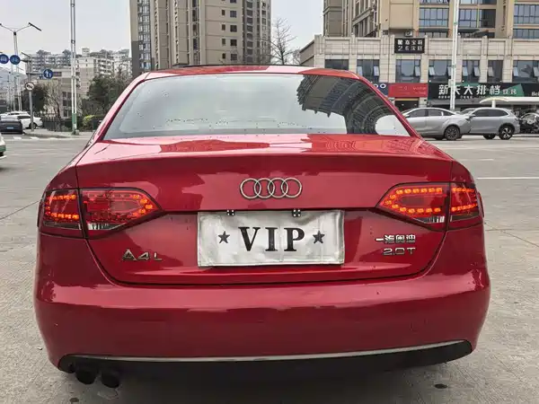 Audi A4L 2012