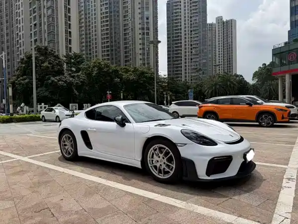 Porsche 718 2017