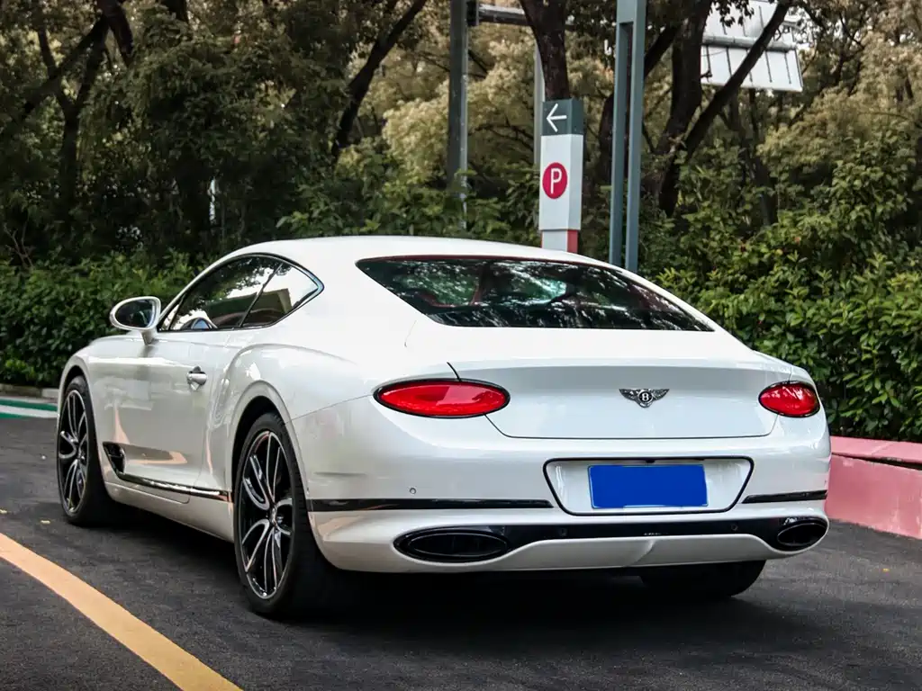 Bentley Continental 2020 — фото 3