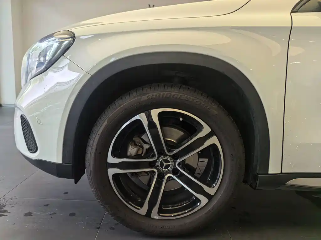 Mercedes-Benz GLA 2018 — фото 17