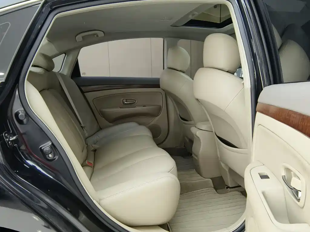 Nissan Sylphy 2012 — фото 11