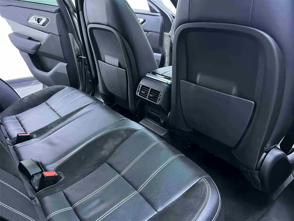 Land Rover Velar 2018 — фото 19