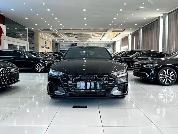 Audi A7L 2025