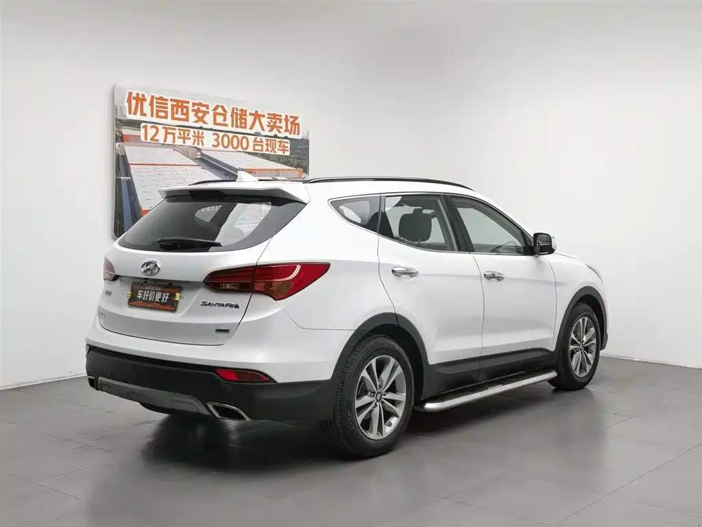 Hyundai Santa Fe 2016
