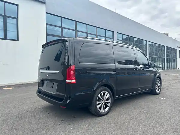 Mercedes-Benz V-Class 2023