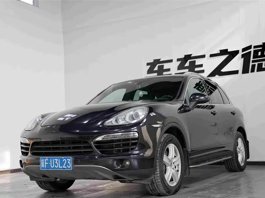 Porsche Cayenne 2012 — фото 1