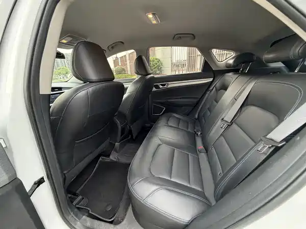 Geely Emgrand Gse 2020