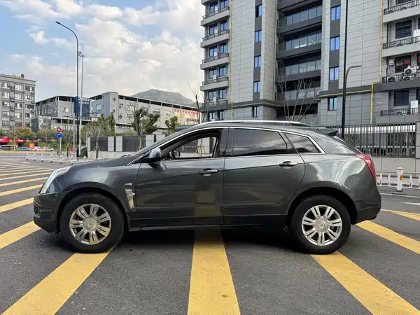 Cadillac SRX 2010