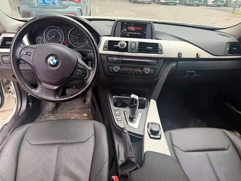 BMW 3 Series 2015 — фото 4