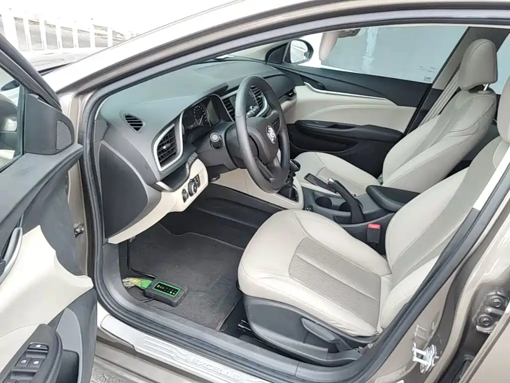 Buick Excelle GT 2016 — фото 16
