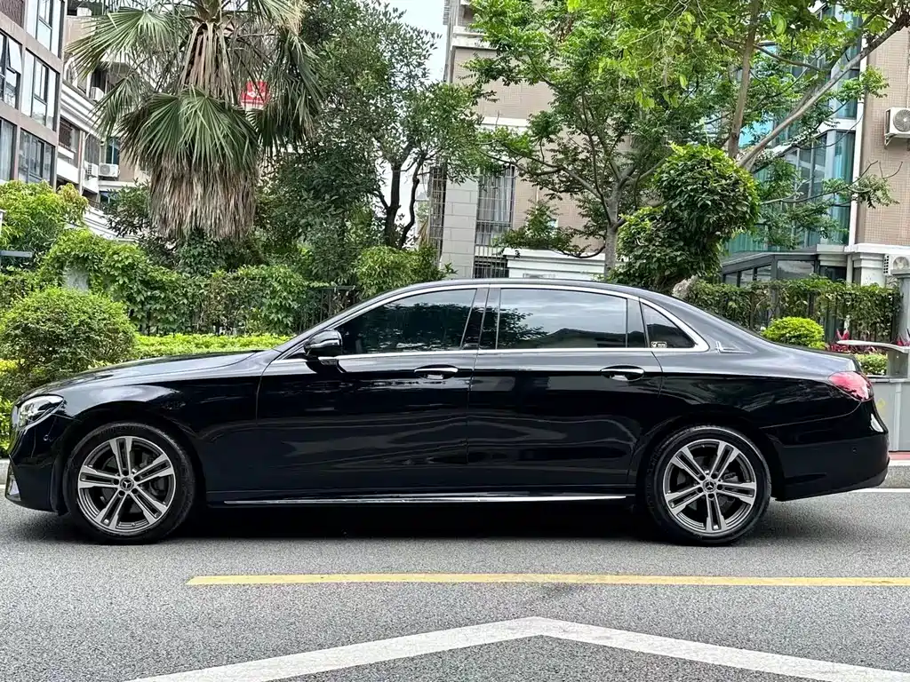 Mercedes-Benz E-Class 2021