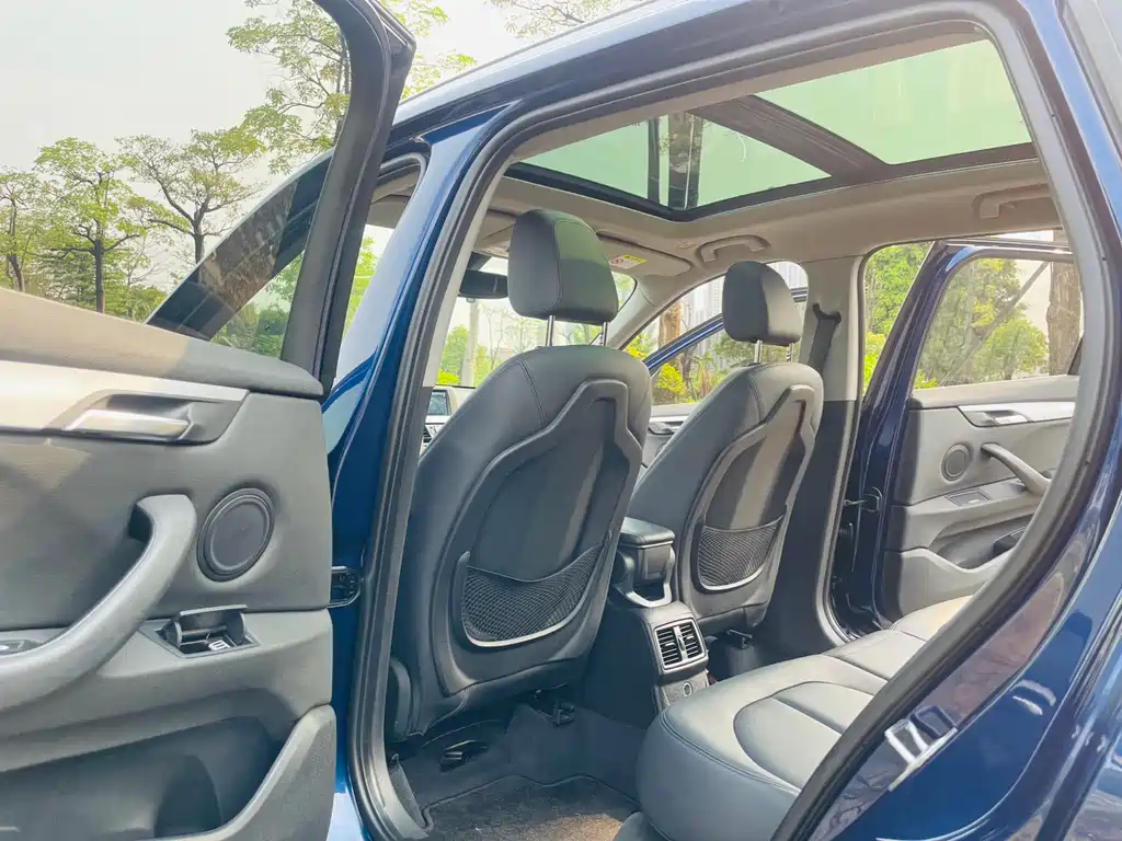 BMW X1 2018 — фото 18