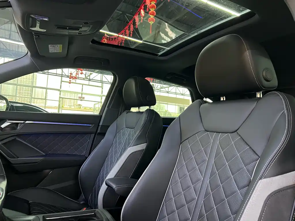 Audi Q3 Sportback 2024 — фото 10