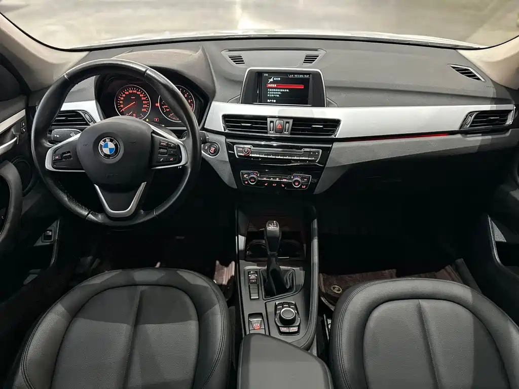 BMW X1 2018 — фото 14