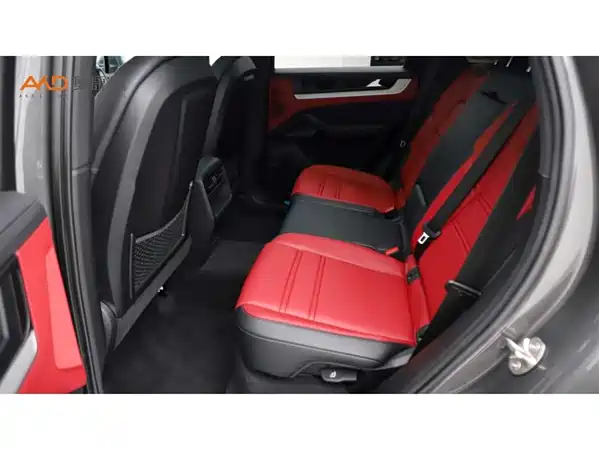 Porsche Cayenne 2024