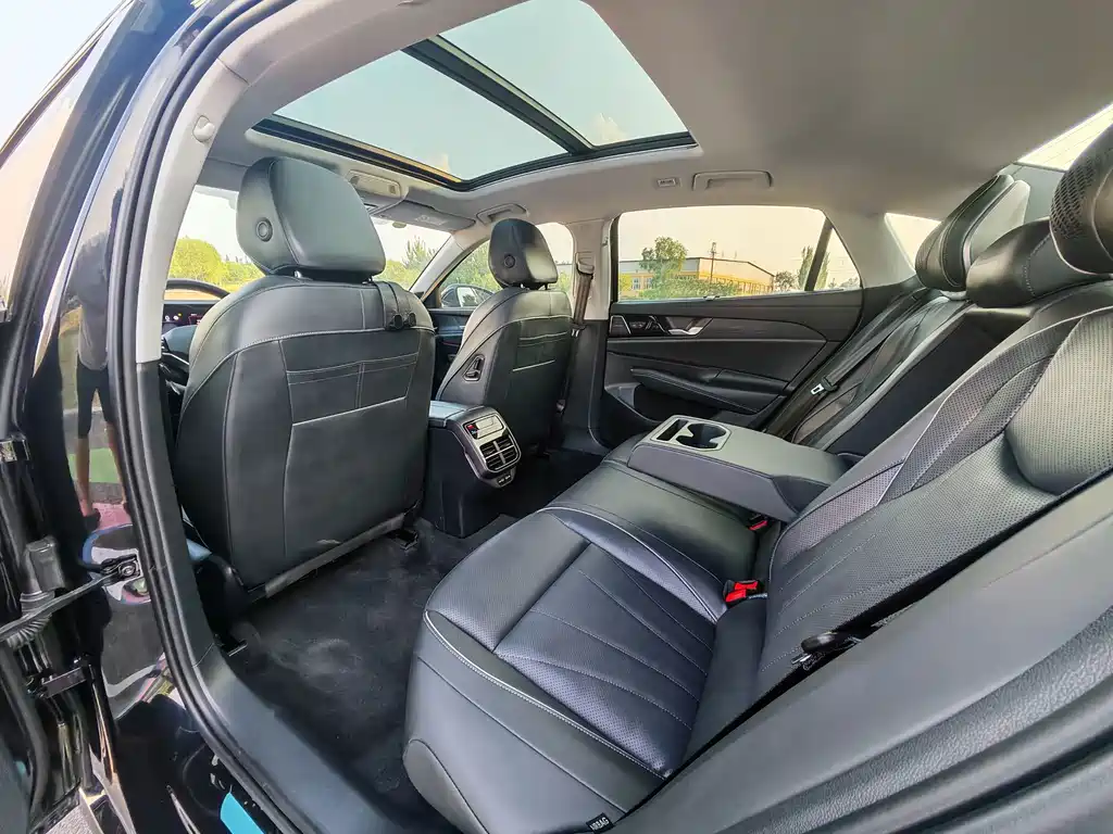 Volkswagen Passat 2025