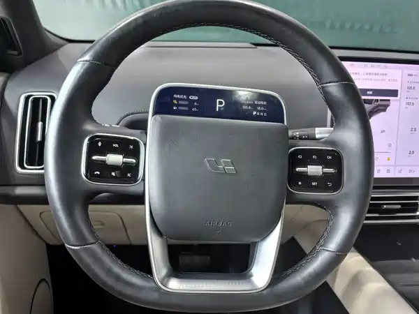 Li Auto L8 2023