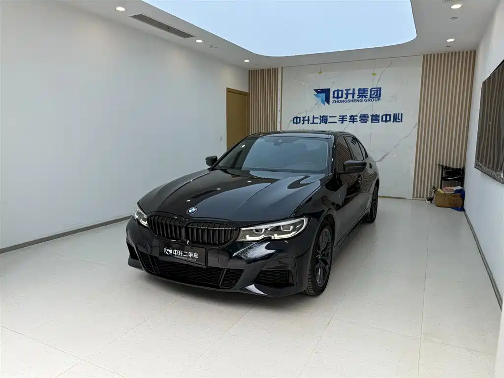 BMW 3 Series 2021 — фото 1