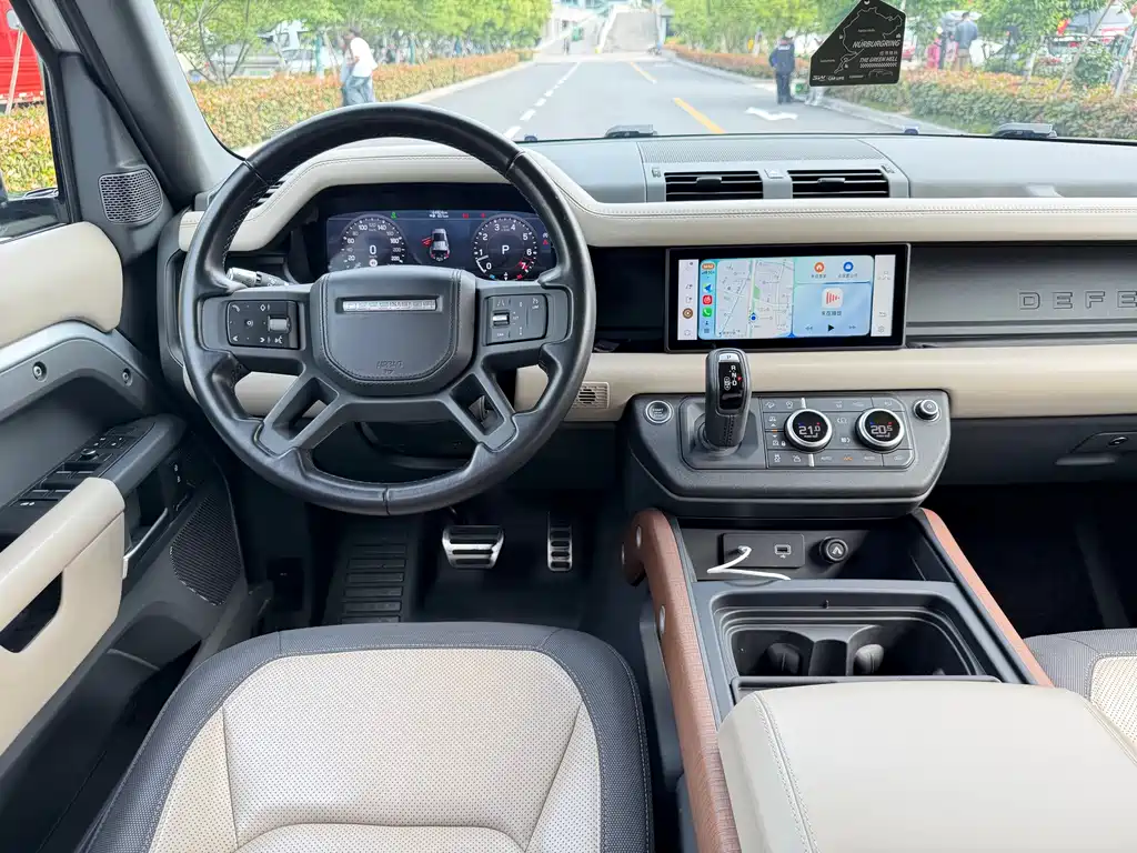 Land Rover Defender 2021 — фото 10