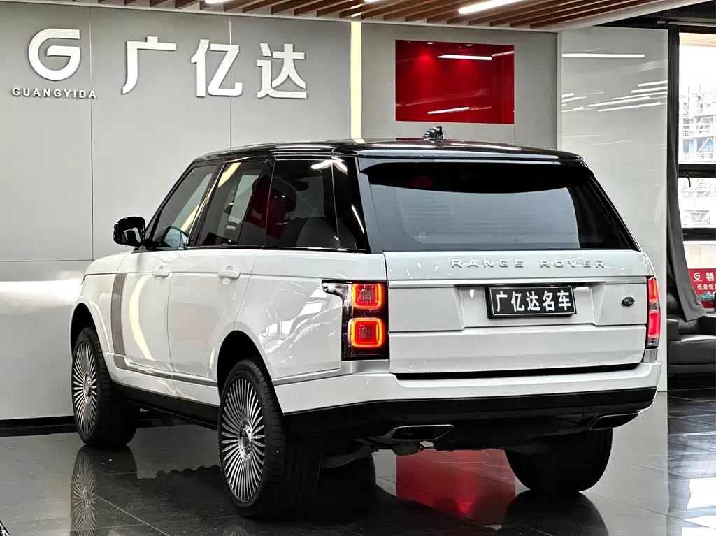 Land Rover Range Rover 2022 — фото 22