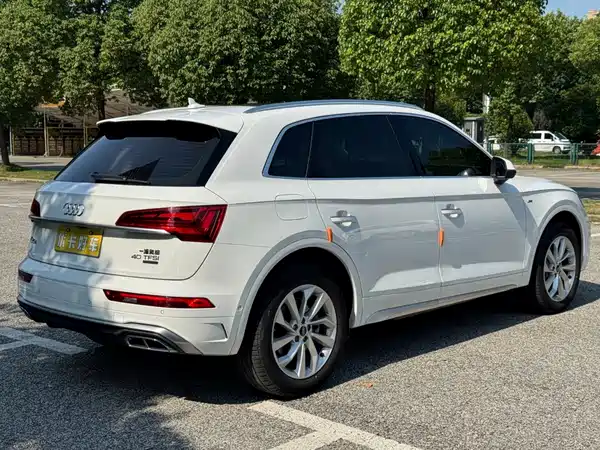 Audi Q5L 2022