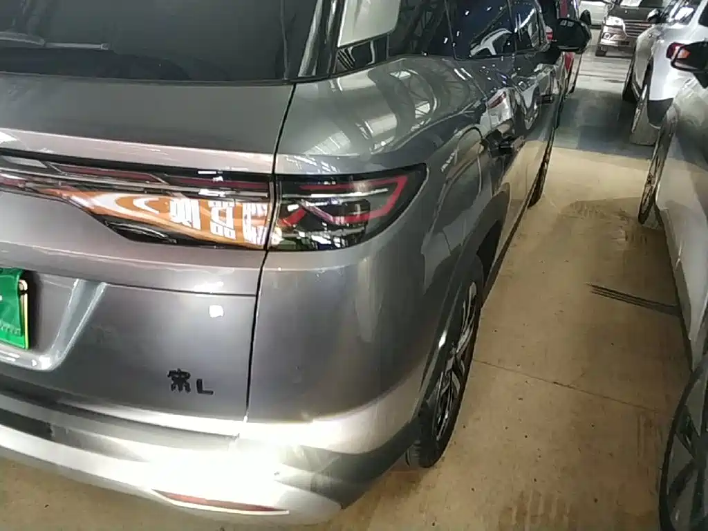 BYD Song L DM-i 2024 — фото 8