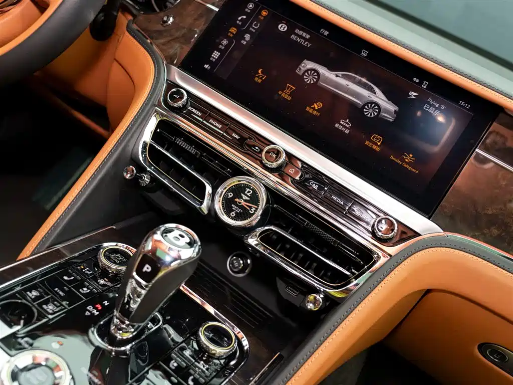 Bentley Flying Spur 2022 — фото 20