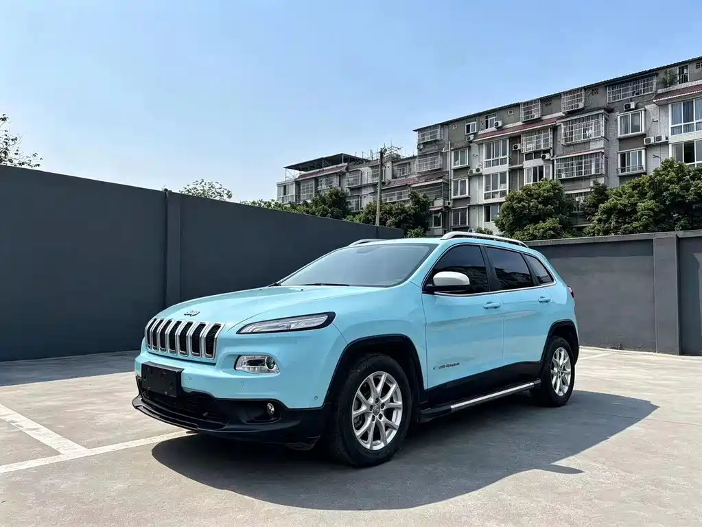 Jeep Cherokee 2016 — фото 1