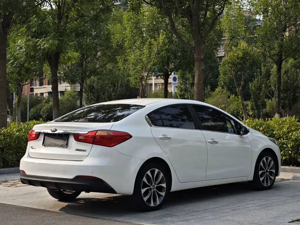 Kia K3 2015