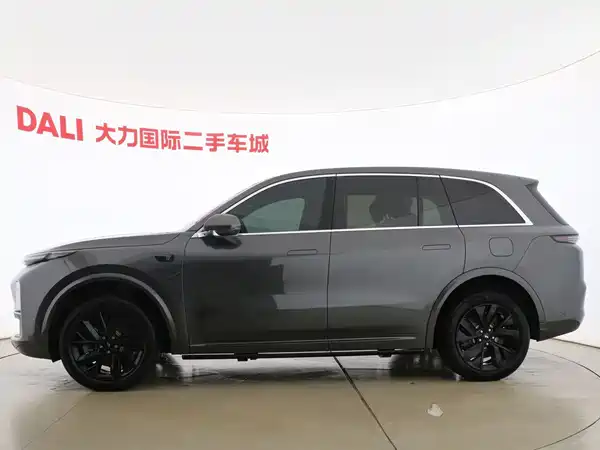 Li Auto L8 2023