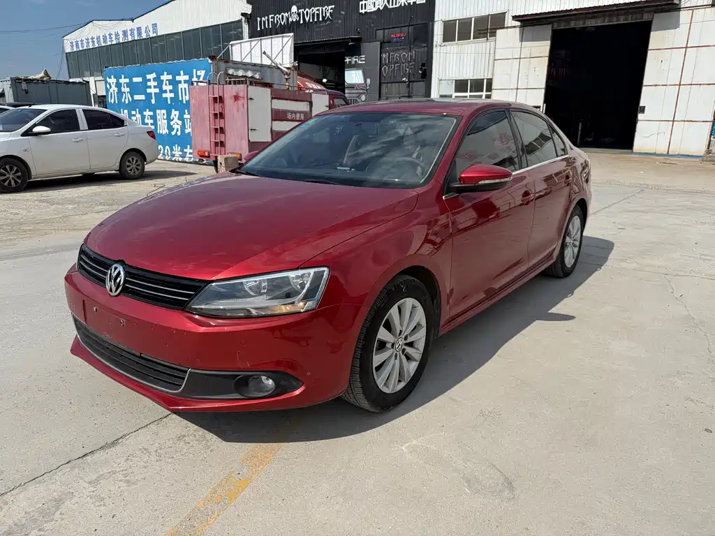 Volkswagen Sagitar 2015