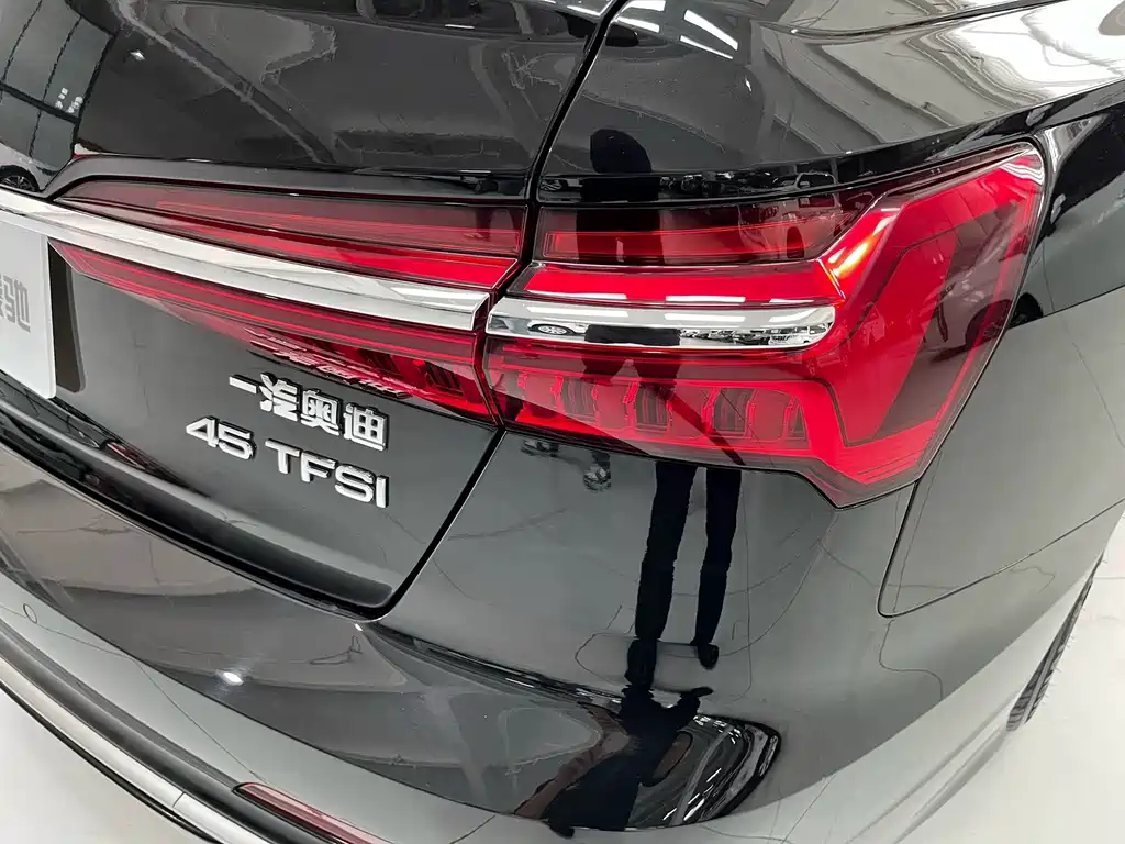 Audi A6L 2024 — фото 11