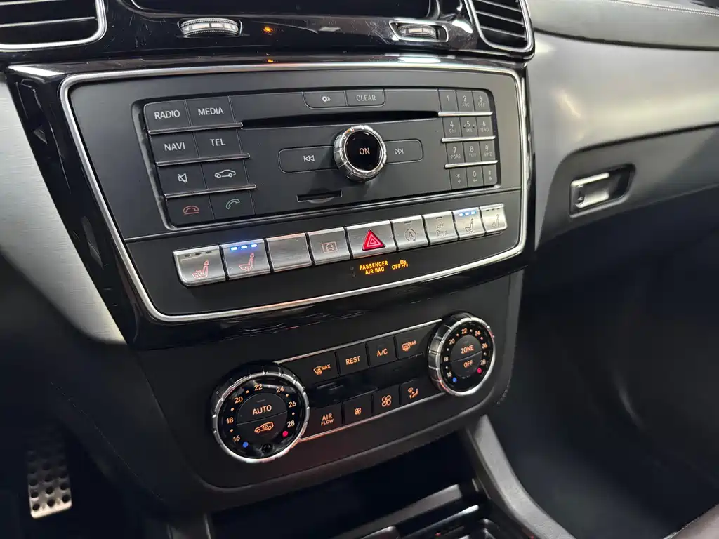 Mercedes-Benz GLE AMG 2016 — фото 30