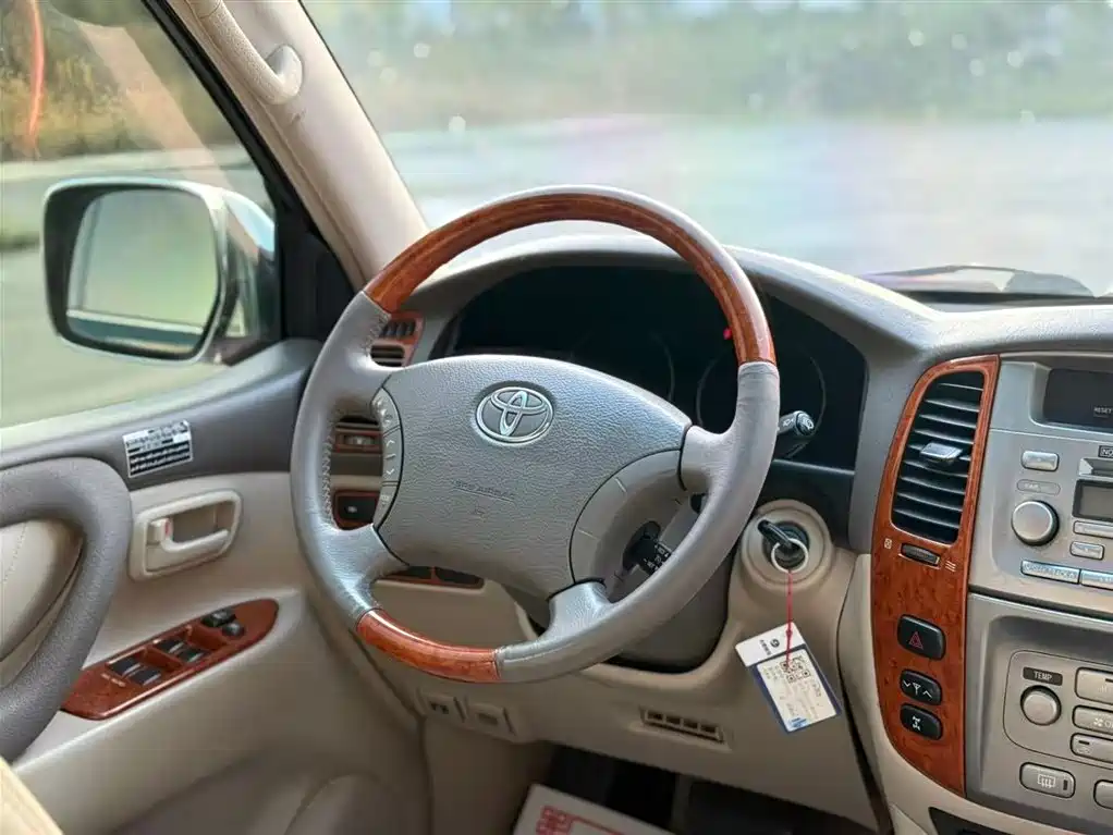 Toyota Land Cruiser 2007 — фото 13